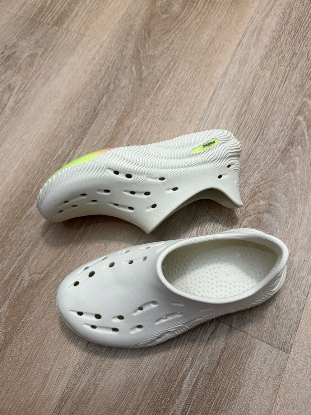 NWOT Unisex Crocs Mellow 2 Recovery Shoe Women's 8 Men's 6 Summit White/Multi